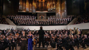 マーラーの交響曲第2番「復活」の最終楽章を演奏するゲヴァントハウス管たち (c) Accentus Music
