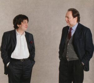 ピアニストのラミン・バーラミ(左)と、指揮者リッカルド・シャイー(右)。(c) Decca
