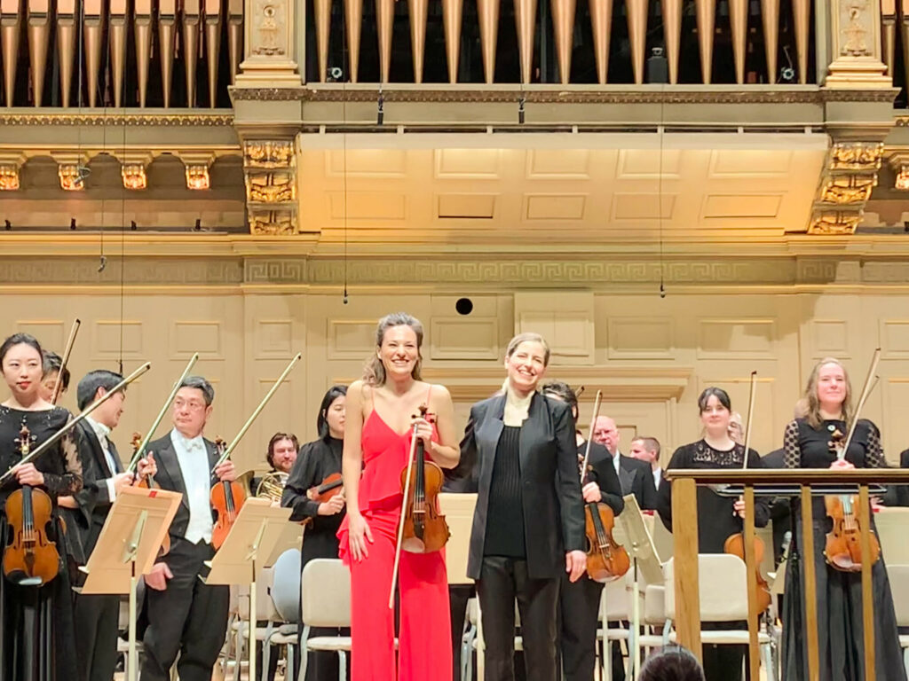 シマノフスキのヴァイオリン協奏曲第2番を演奏したニコラ・ベネデッティとカリーナ・カネラキス指揮ボストン交響楽団 (2023年1月19日)
