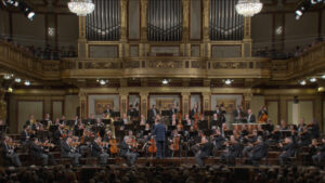 ブルックナー交響曲第6番を演奏するクリスティアン・ティーレマンとウィーン・フィルハーモニー管弦楽団 (2022年4月)。(c) C Major