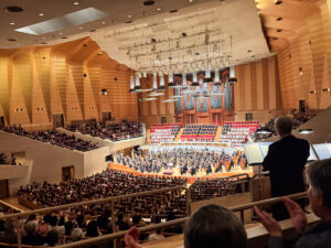 総勢300人を超える演奏者