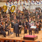 マーラー交響曲第8番を演奏し終えた都響とエリアフ・インバル (2026年2月16日)